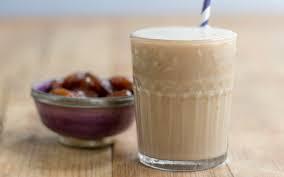Majoon Banana and Date Smoothie